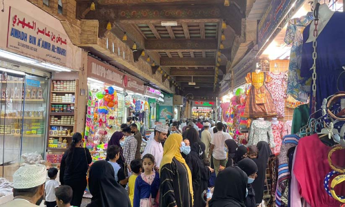 നാടും നഗരവും പെരുന്നാൾ തിരക്കിലേക്ക്