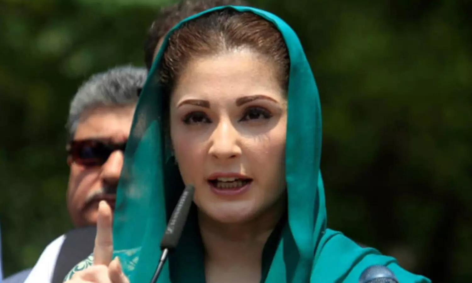 അധികാരത്തിൽ കടിച്ചുതൂങ്ങാൻ അവസാന നിമിഷംവരെ ഇംറാൻ സൈന്യത്തോട് യാചിച്ചു; വെളിപ്പെടുത്തലുമായി മറിയം ശരീഫ്