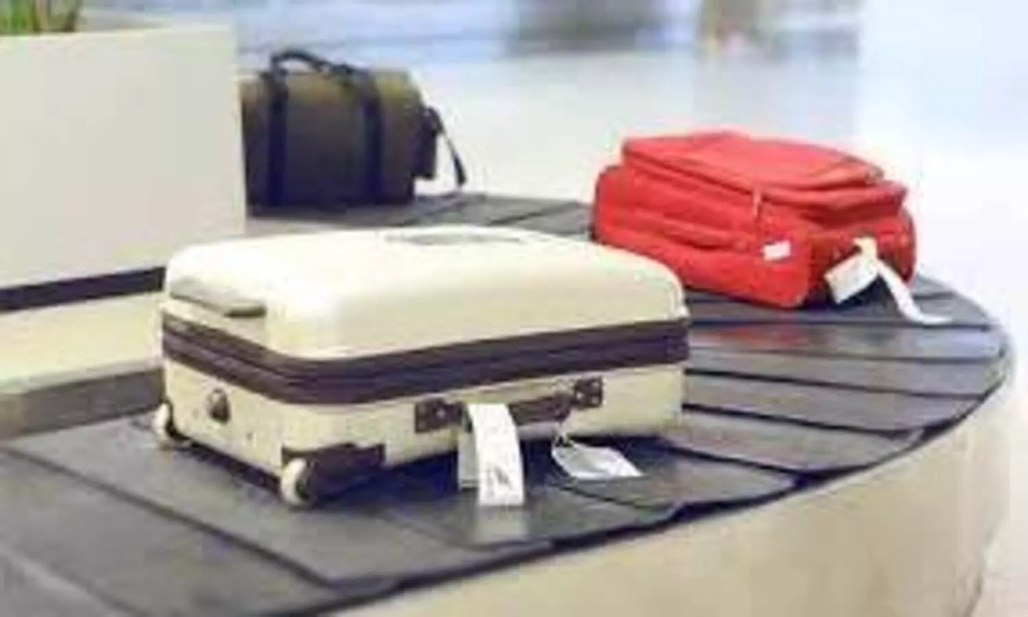 ബാഗേജ്​ വൈകി; വിമാനക്കമ്പനിക്ക്​ 4400 ദീനാർ പിഴ