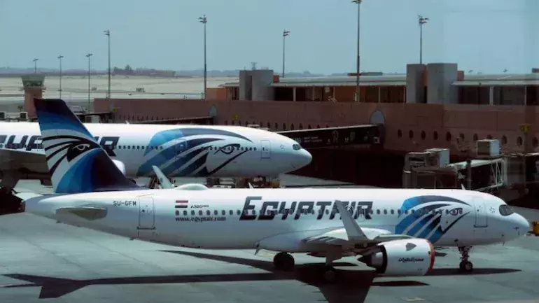 ഈജിപ്ത് എയർ വിമാനം തകർന്ന് 66 പേരുടെ മരണം; അപകടത്തിന് കാരണം പൈലറ്റിന്റെ സിഗരറ്റ് വലിയെന്ന് കണ്ടെത്തൽ