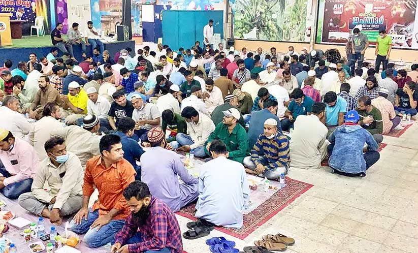 കേളി അസീസിയ ഏരിയ ജനകീയ ഇഫ്താർ കേളി അസീസിയ ഏരിയ ജനകീയ ഇഫ്താർ