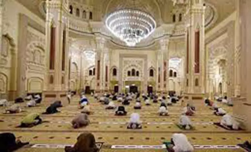 പള്ളികൾ പണിയുന്നതിന് കരാറിലൊപ്പിട്ടു