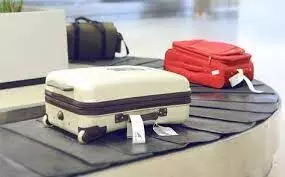 ബാഗേജ് വൈകി; വിമാനക്കമ്പനിക്ക് 4400 ദീനാർ പിഴ ബാഗേജ് വൈകി; വിമാനക്കമ്പനിക്ക് 4400 ദീനാർ പിഴ