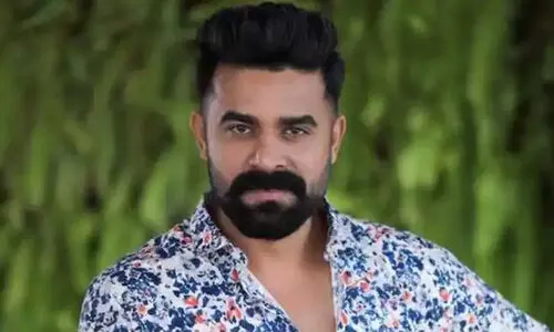 വിജയ്​ ബാബുവിനെതിരെ യുവതിയുടെ ബലാത്സംഗ പരാതി; ഇര ഞാനാണ് എന്ന് നടൻ