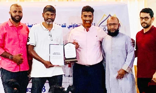 അനീസ് തിരൂർക്കാടിന് യാത്രയയപ്പ് നൽകി