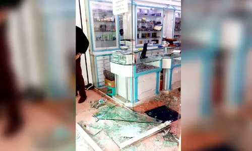 കെ.എസ്.ആർ.ടി.സി ഡിപ്പോയിൽ വിദ്യാർഥികൾ തമ്മിലടിച്ചു; വാണിജ്യ സമുച്ചയത്തിലെ സ്ഥാപനങ്ങളുടെ ചില്ലുകൾ തകർത്തു