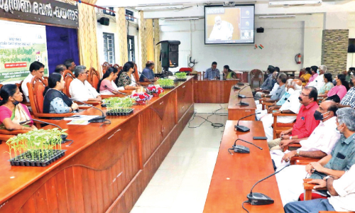 കാര്‍ഷിക സംസ്‌കാരം വളര്‍ത്താൻ ഞങ്ങളും കൃഷിയിലേക്ക്