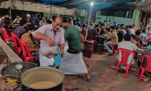അബ്റാറിന്‍റെ  നോമ്പുതുറ കഞ്ഞിക്ക് മൂന്നു പതിറ്റാണ്ടിന്റെ മധുരം