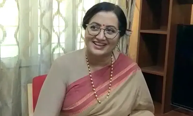 നടി സുമലത ബി.ജെ.പിയിലേക്ക്