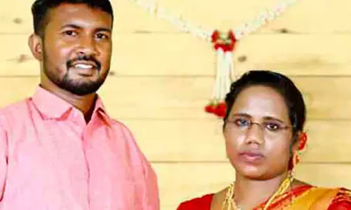 പരിമിതികൾ തടസ്സമായില്ല; പ്രമോദിന്‍റെ കൈപിടിച്ച് എലിസബത്ത്