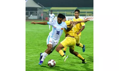 സന്തോഷ് ട്രോഫി: കേരളം-ബംഗാൾ ഫൈനൽ; മണിപ്പൂരിനെ മൂന്നു ഗോളിന് തകർത്തു