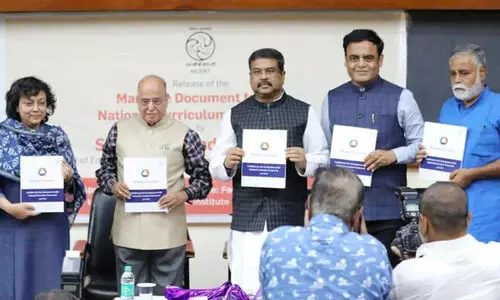 ഇനി പുതിയ ദേശീയ പാഠ്യപദ്ധതി ചട്ടക്കൂട്; അനുശാസന പത്രം പുറത്തിറക്കി