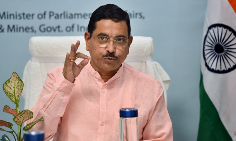 എ.എ.പിക്ക് കള്ളം പറയുന്ന ശീലമുണ്ട്; കൽക്കരി പ്രതിസന്ധിയുമായി ബന്ധപ്പെട്ട് മാന് തന്നെ കണ്ടിട്ടില്ലെന്ന് പ്രഹ്ലാദ് ജോഷി എ.എ.പിക്ക് കള്ളം പറയുന്ന ശീലമുണ്ട്; കൽക്കരി പ്രതിസന്ധിയുമായി ബന്ധപ്പെട്ട് മാന് തന്നെ കണ്ടിട്ടില്ലെന്ന് പ്രഹ്ലാദ് ജോഷി