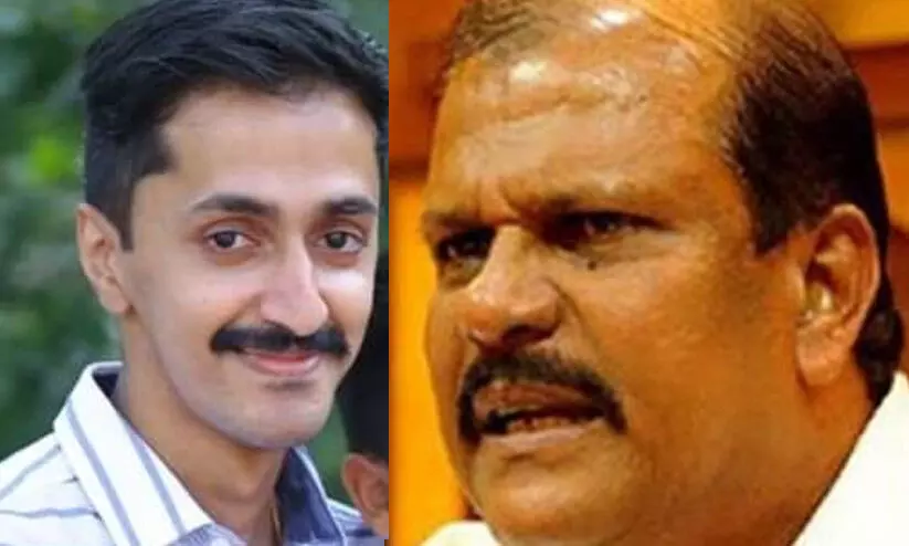 ചായയിൽ ഒരു തുള്ളി ഒഴിച്ചാൽ പിള്ളേരുണ്ടാവാത്ത ആ മരുന്ന് ഏതാ? പറ, അതിന്റെ ഫോർമുല പറ! ചായയിൽ ഒരു തുള്ളി ഒഴിച്ചാൽ പിള്ളേരുണ്ടാവാത്ത ആ മരുന്ന് ഏതാ? പറ, അതിന്റെ ഫോർമുല പറ!