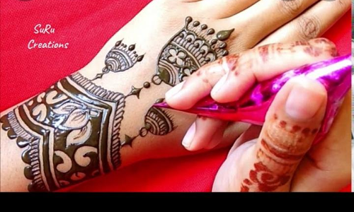 ട്യൂബ് മുതൽ പേസ്റ്റുവരെ​; വിപണി കീഴടക്കി മൈലാഞ്ചി