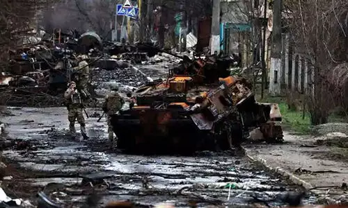 കൂട്ടക്കുഴിമാടങ്ങളിൽനിന്ന് 900 മൃതദേഹങ്ങൾ കണ്ടെത്തിയതായി സെലൻസ്കി