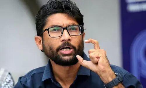 മേവാനിക്കെതിരായ കേസ് കെട്ടിചമച്ചത്; കോടതി, നിയമ നടപടികളെ ദുരുപയോഗം ചെയ്യുന്നു; അസം പൊലീസിനെ വിമർശിച്ച് കോടതി