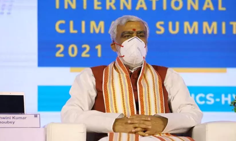 ഹിമാലയത്തിനും ഇന്ത്യൻ മഹാസമുദ്രത്തിനും ഇടയിൽ ജീവിക്കുന്നവരെല്ലാം ഹിന്ദുക്കളാണ് -കേന്ദ്രമന്ത്രി ഹിമാലയത്തിനും ഇന്ത്യൻ മഹാസമുദ്രത്തിനും ഇടയിൽ ജീവിക്കുന്നവരെല്ലാം ഹിന്ദുക്കളാണ് -കേന്ദ്രമന്ത്രി