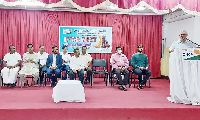 ഐക്യ സന്ദേശമോതി ഇഫ്താറുകൾ ഐക്യ സന്ദേശമോതി ഇഫ്താറുകൾ