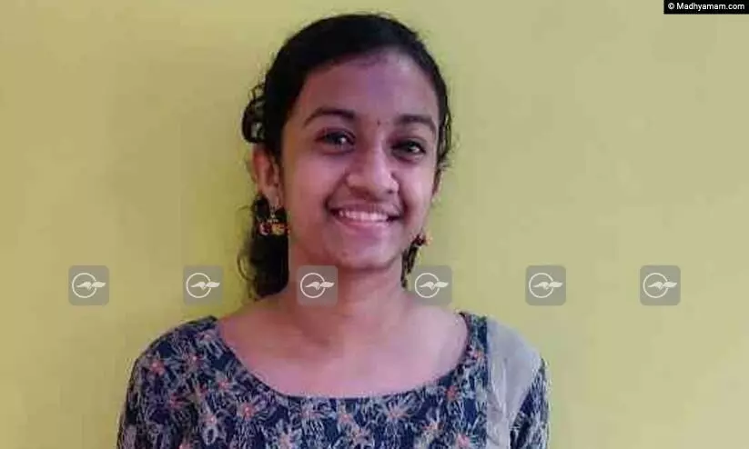 ഭക്ഷ്യവിഷബാധ: കാസർകോട് ഷവർമ കഴിച്ച  പെൺകുട്ടി മരിച്ചു