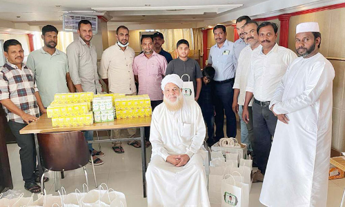 ഇഫ്താർ കിറ്റ് വിതരണം