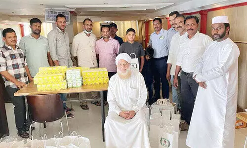 ഇഫ്താർ കിറ്റ് വിതരണം