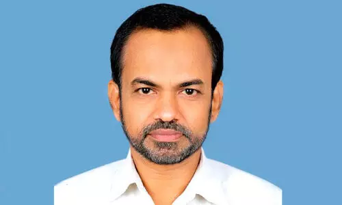 ഉമർ മാഷ് സ്കൂളിൽനിന്ന് ഇറങ്ങുന്നു; പഠനവും പ്രവൃത്തിയും മുടങ്ങില്ല