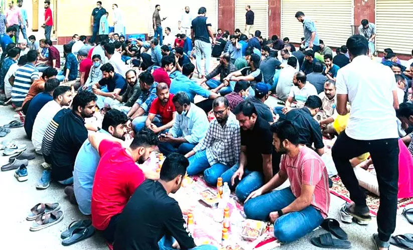 സ്നേഹസ​േന്ദശമായി ഇഫ്താറുകൾ