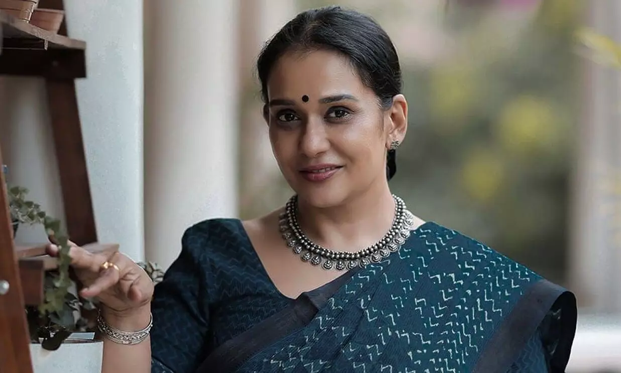 Maala Parvathi Maala Parvathi