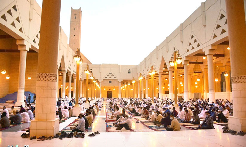 ഈ​ദ്​ ദി​ന​ങ്ങ​ളി​ൽ അ​സീ​റി​ൽ ഫു​ട്ബാ​ൾ മാ​മാ​ങ്കം