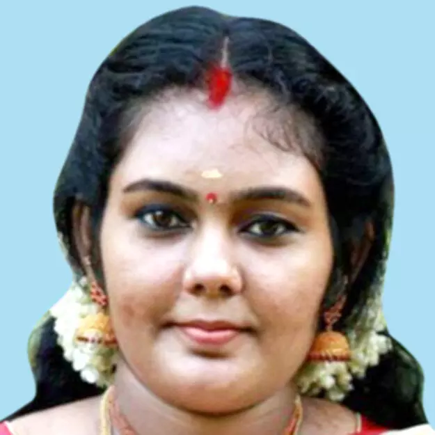 ആ​ത്മ​ഹ​ത്യ​ക്ക് ശ്ര​മി​ച്ച യു​വ​തി മ​രി​ച്ചു