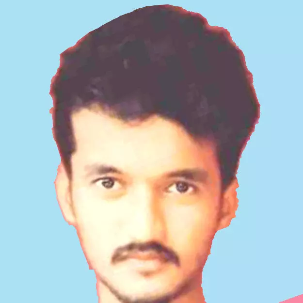 പൂ​രം കാ​ണാ​നെ​ത്തി​യ യു​വാ​വ് കി​ണ​റ്റി​ൽ വീ​ണ്​ മ​രി​ച്ചു