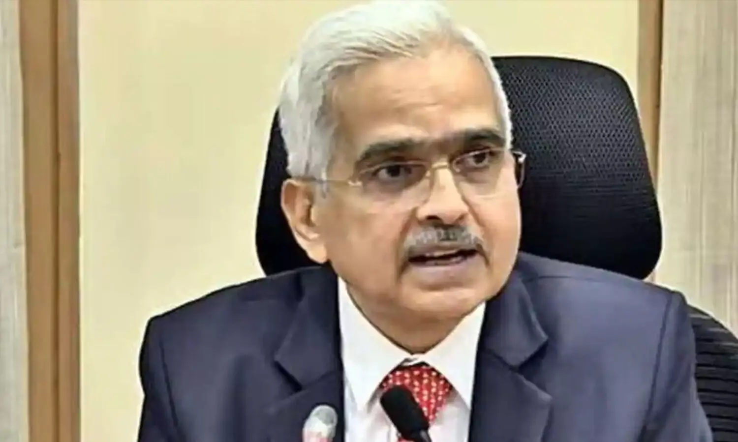 അപ്രതീക്ഷിതമായി വായ്പാ പലിശനിരക്കുകൾ ഉയർത്തി ആർ.ബി.ഐ; ജനങ്ങൾക്ക് പ്രതിസന്ധിയാകും