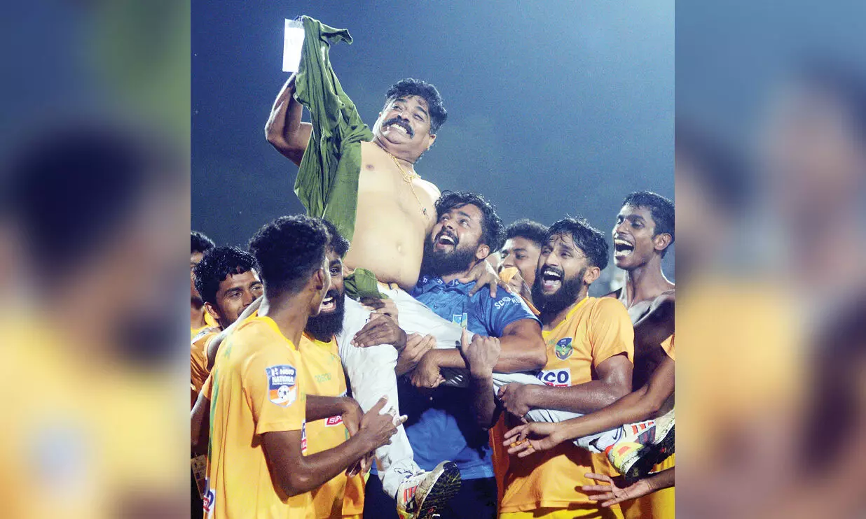 തന്ത്രങ്ങൾ ജയിച്ച് ബിനോയും കൂട്ടരും തന്ത്രങ്ങൾ ജയിച്ച് ബിനോയും കൂട്ടരും