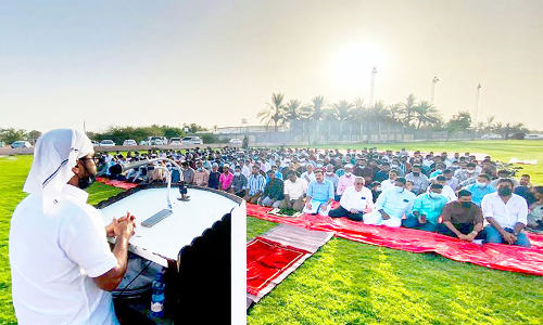 സന്തോഷം പകർന്ന്​ ഈദ്​ ഗാഹുകൾ