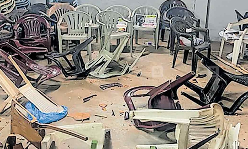 ആലപ്പുഴയിൽ കോൺഗ്രസ്- സി.പി.ഐ ഏറ്റുമുട്ടൽ; ഇന്ന് ഹർത്താൽ ആലപ്പുഴയിൽ കോൺഗ്രസ്- സി.പി.ഐ ഏറ്റുമുട്ടൽ; ഇന്ന് ഹർത്താൽ