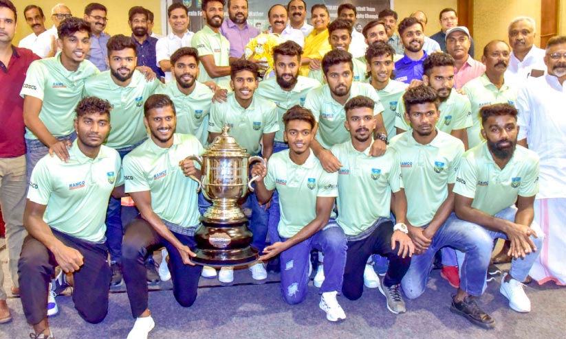 സന്തോഷ് ട്രോഫി താരങ്ങൾക്ക് കൊച്ചിയുടെ സ്വീകരണം
