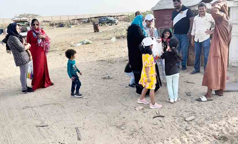 മരുഭൂമിയിലെ പ്രവാസികൾക്ക് ജിദ്ദ കൊച്ചി കൂട്ടായ്മയുടെ സ്നേഹോപഹാരങ്ങൾ മരുഭൂമിയിലെ പ്രവാസികൾക്ക് ജിദ്ദ കൊച്ചി കൂട്ടായ്മയുടെ സ്നേഹോപഹാരങ്ങൾ