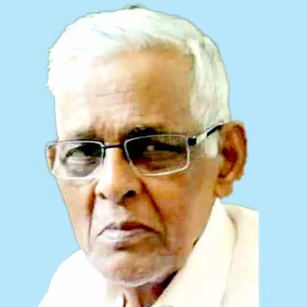 ഉം​റ ക​ഴി​ഞ്ഞ് മ​ട​ങ്ങു​ന്ന​തി​നി​ടെ കു​ഴ​ഞ്ഞു​വീ​ണ്​ മ​രി​ച്ചു