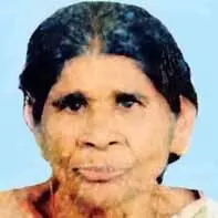 മാ​ളു​ക്കു​ട്ടി അ​മ്മ