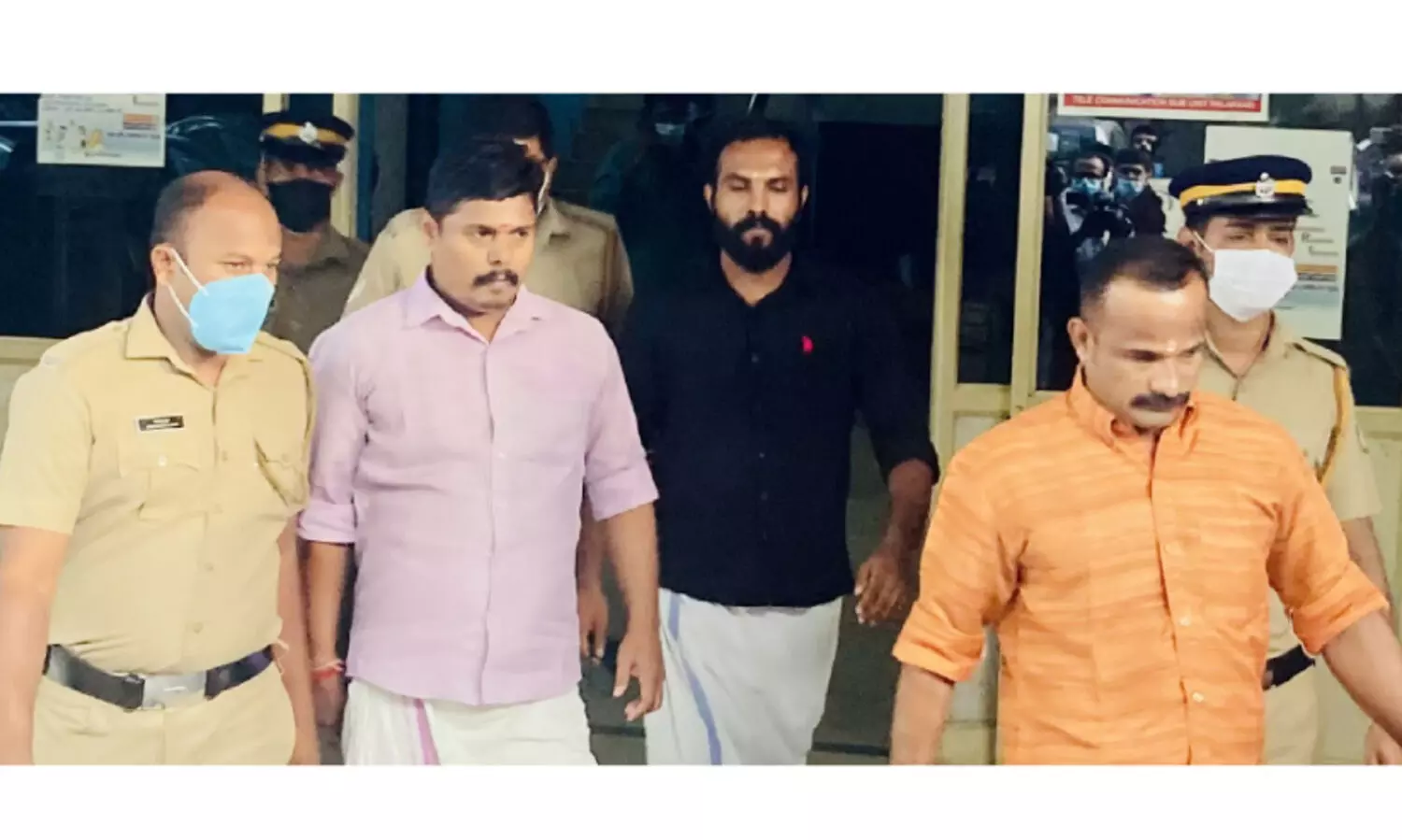 പാലക്കാട്ടെ കൊലപാതകങ്ങൾ; ആർ.എസ്.എസ്, പോപുലർ ഫ്രണ്ട് ഭാരവാഹികൾ പിടിയിൽ