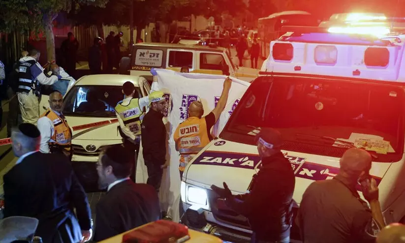 തെൽഅവീവിൽ കത്തിക്കുത്തിനിടെ മൂന്ന് ഇസ്രായേൽ പൗരന്മാർ കൊല്ലപ്പെട്ടു