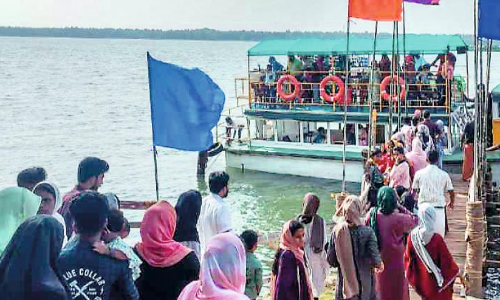 പൊന്നാനിയിലെ 12 ടൂറിസ്റ്റ് ബോട്ടുകളിൽ ഹാർബർ ക്രാഫ്റ്റ് ലൈസൻസ് അഞ്ചെണ്ണത്തിന് മാത്രം