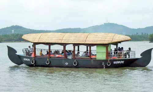 അകലാപ്പുഴ, സഞ്ചാരികളുടെ പറുദീസ...