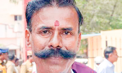 വേണ്ട ജയിക്കണ്ട, പത്മരാജന് തൃക്കാക്കരയിലും തോൽക്കണം