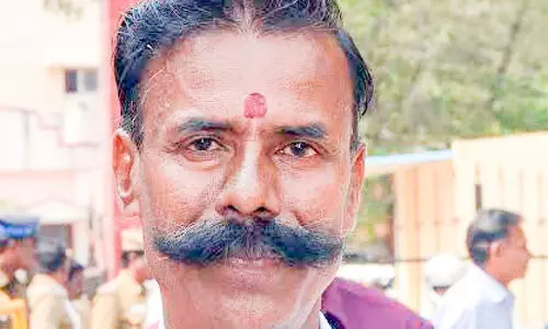 വേണ്ട ജയിക്കണ്ട, പത്മരാജന് തൃക്കാക്കരയിലും തോൽക്കണം