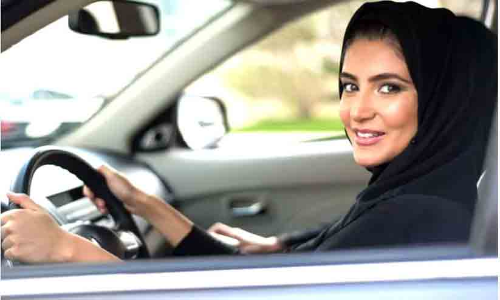 ഡ്രൈവിങ്​ ലൈസൻസ്​: സ്​ത്രീകളുടെ എണ്ണത്തിൽ വർധന