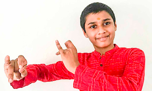 ഓൺലൈനിലൂടെ കഥകളി അഭ്യസിച്ചു; 12കാരൻ അച്യുതിന് ഇന്ന് അരങ്ങേറ്റം