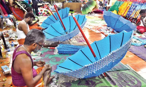 തേക്കിൻകാടിന് ചൂടാൻ 1500 വർണക്കുടകൾ; വിസ്മയങ്ങൾ ആവനാഴിയിൽ വേറെയും