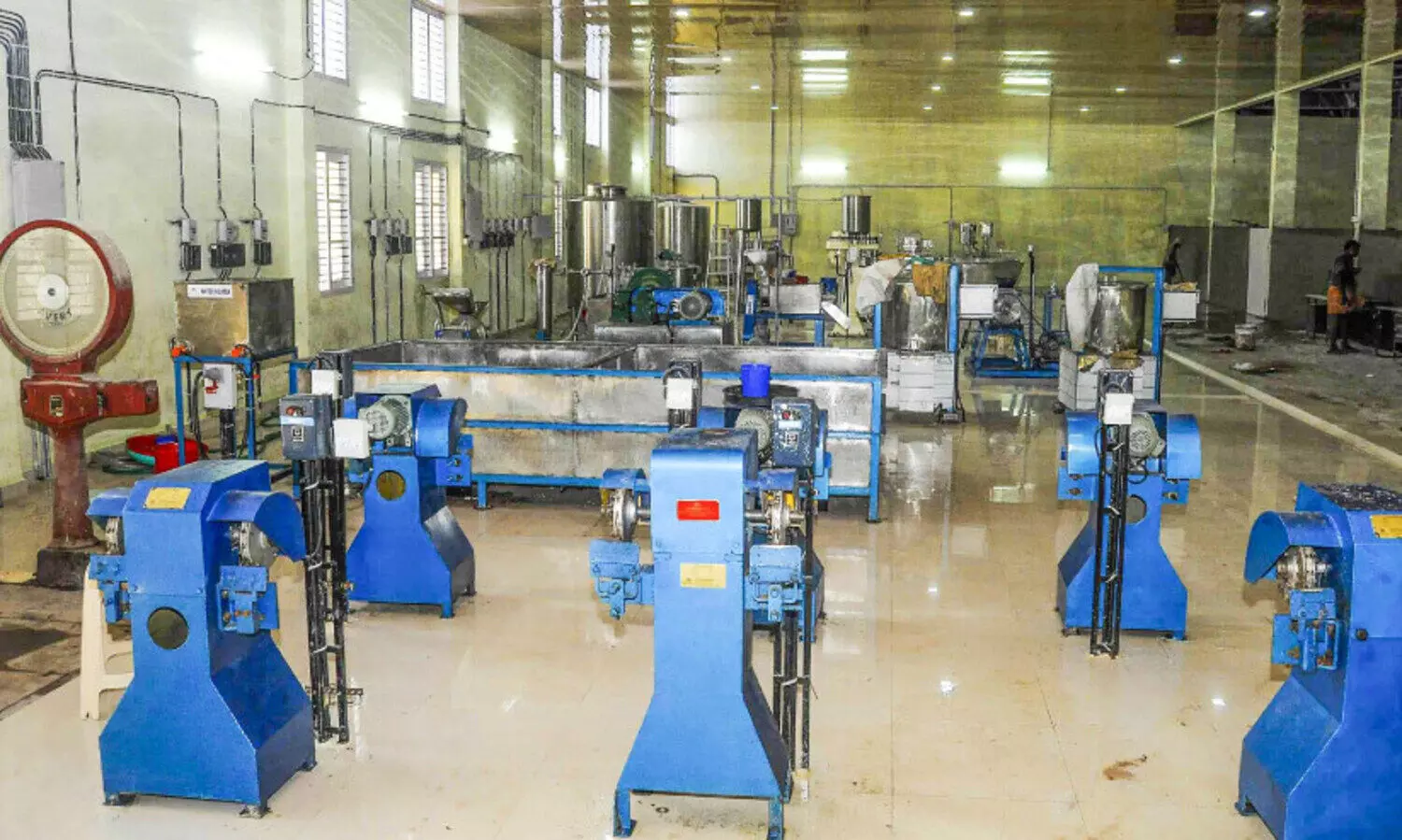 മാമം നാളികേര കോംപ്ലക്‌സ് പ്രവർത്തനം വീണ്ടും അനിശ്ചിതത്വത്തിലേക്ക്